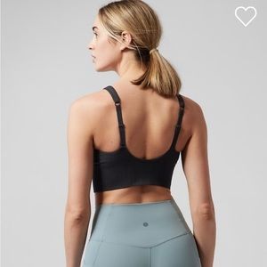 Athleta Brand new with tags Embrace Bra size M /D-DD